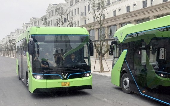 我國首條智能電動巴士線投運