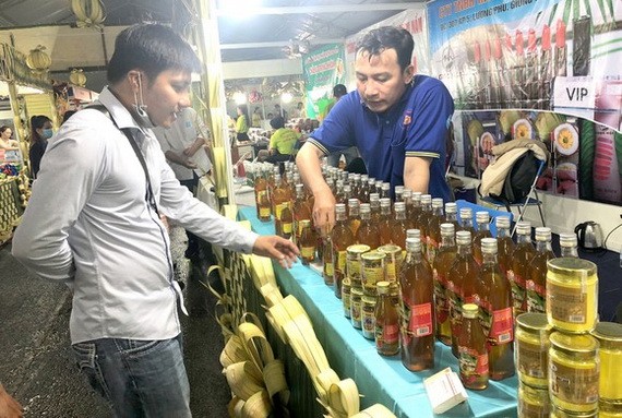 檳椥省的OCOP商品參加貿易促進博覽會。