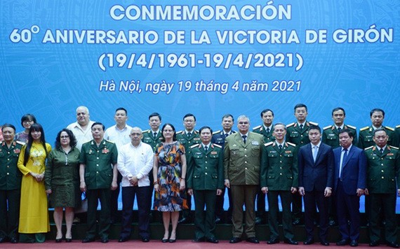 與會代表合影留念。（圖源：文孝）