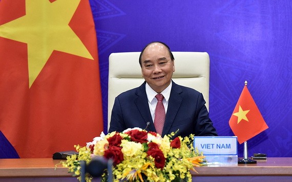 國家主席阮春福在河內以視頻方式出席領導人氣候峰會並發表重要演講。（圖源：越通社）