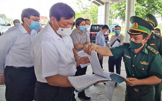 嚴密監控非法入境情況