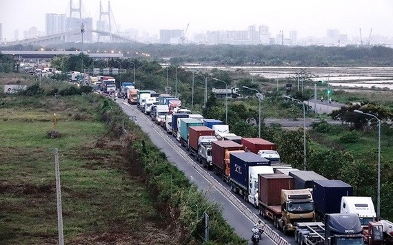 從富美橋往桔萊港的路段經常發生交通擁擠。