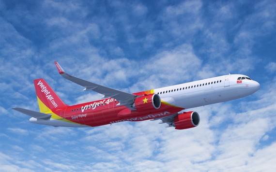 越捷航空推出許多酬賓活動為乘客服務。