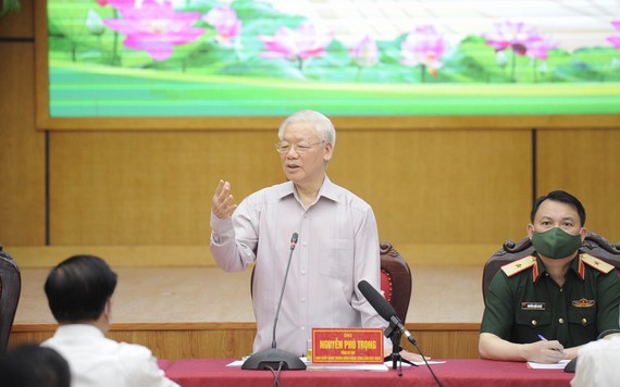 阮富仲總書記線上與選民接觸