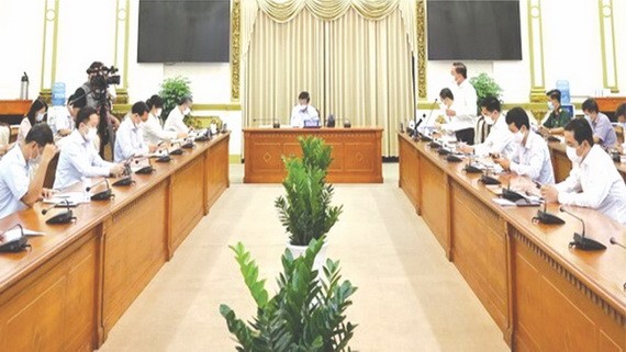 民眾不要驚慌 應與政府協力防疫