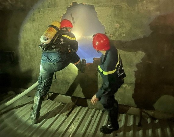 新富郡住房半夜失火致１死２傷