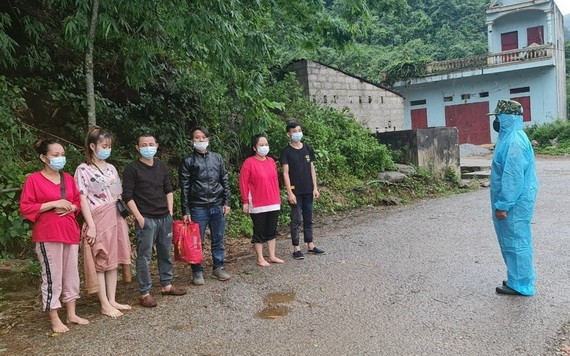 邊防部隊查獲的非法入境者。(圖源:邊防部隊提供)