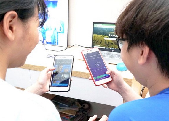 科技設備與互聯網空間相結合有助擴大視野，激發創造力。