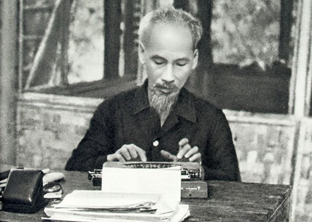 阮富仲總書記在黨中央政治局關於“推進學習和踐行胡志明思想、道德和作風”的05-CT/TW號《指示》5年執行情況的全國總結會議上的講話(全文) ảnh 1 阮富仲總書記在黨中央政治局關於“推進學習和踐行胡志明思想、道德和作風”的05-CT/TW號《指示》5年執行情況的全國總結會議上的講話(全文) ảnh 1