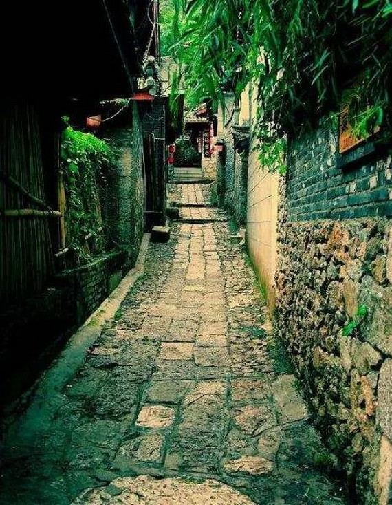 小巷不語故事多