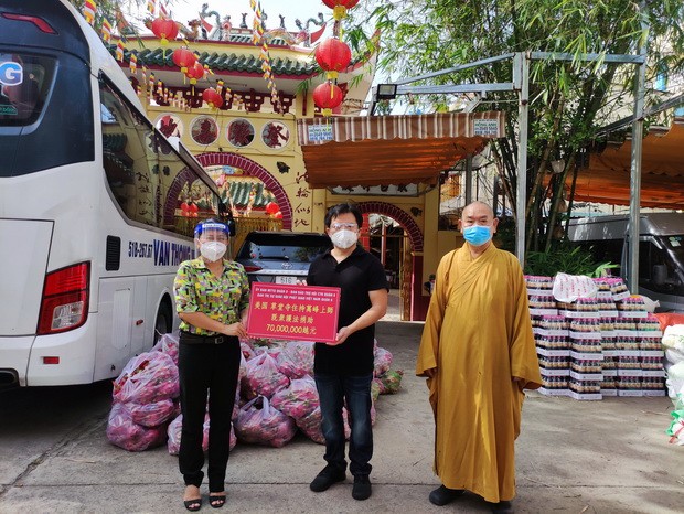 第八郡佛教會再度關照地方貧困戶 ảnh 1 第八郡佛教會再度關照地方貧困戶 ảnh 1
