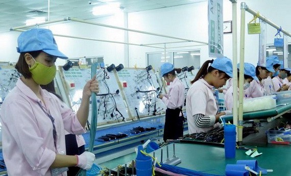 修訂法規，為企業紓困解難。（示意圖源：越河）