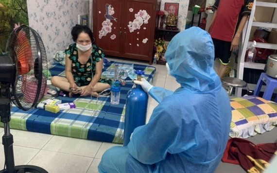 平新郡某新冠確診者獲指引使用氧氣瓶。