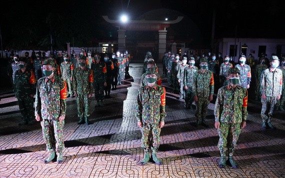 守德市迎接逾1200名軍兵前來支援抗疫。（圖源：英秀）