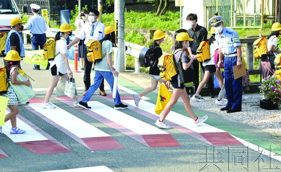 「錯視」人行橫道亮相京都府小學前