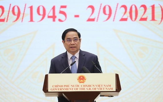 政府總理范明政代表黨及國家領導在儀式上致辭。(圖源:越通社)