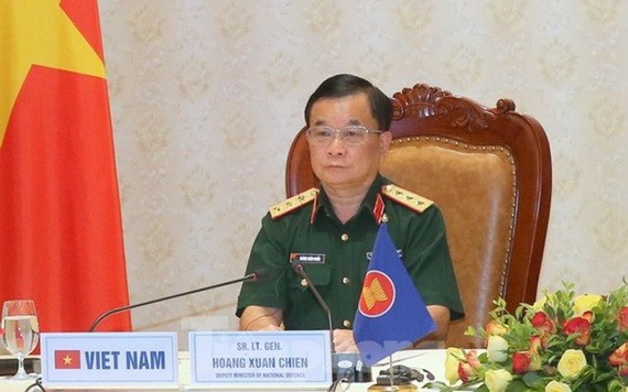 國防部副部長黃春戰上將出席東盟(東協)-韓國國防部副部長視像會議。(圖源:前鋒報)