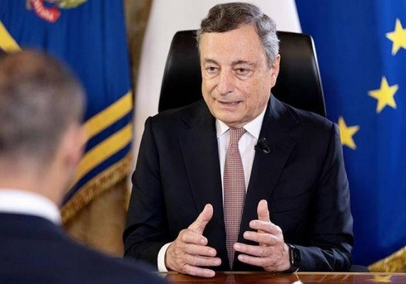 意大利總理德拉吉就阿富汗局勢接受媒體採訪。 （圖源：意大利總理府網站）