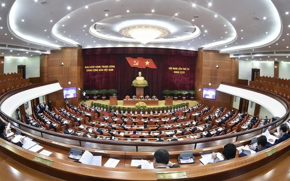 黨第十三屆四中全會在河內隆重開幕。（圖源：VOV）