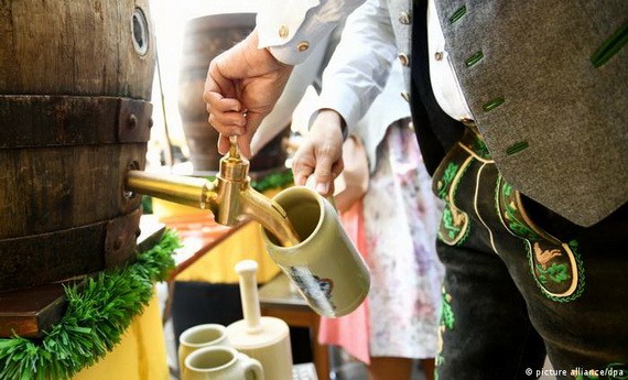 “縮小版慕尼克啤酒節”吸引百萬人參加。（圖源：DPA）