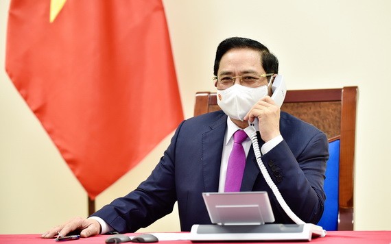 政府總理范明政昨(12)日下午與土耳其副總統福阿德‧奧克塔伊舉行電談。（圖源：VGP）