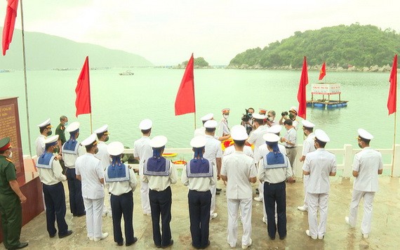 海上胡志明路開闢60週年紀念儀式現場一景。（圖源：紅映）