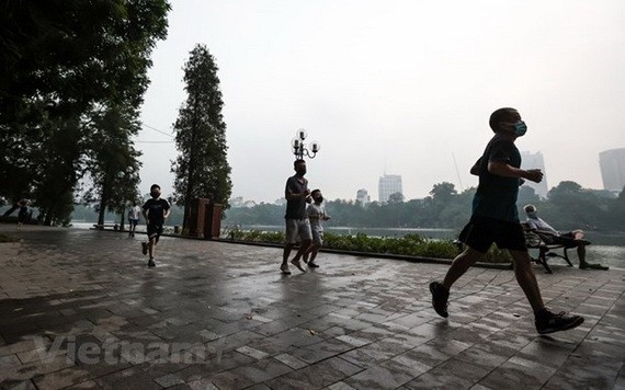 河內首都居民進行鍛煉身體。（圖源：互聯網）