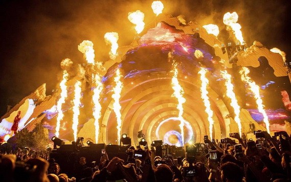 美國得克薩斯州休士頓Astroworld音樂節驚傳人群踩踏事件,至少造成8人死亡、23人受傷。(圖源:AP)