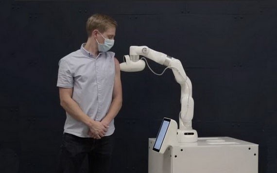 新型疫苗接種機器人Cobi問世