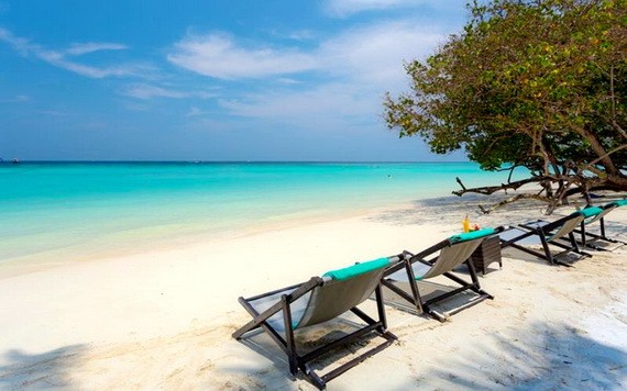 2021年9月，泰國觀光勝地皮皮島因疫情暫停運營。（圖源：互聯網）