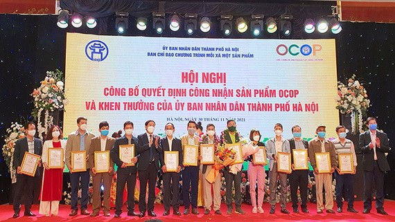 河內 OCOP 產品證書頒發儀式。（圖源：XM）