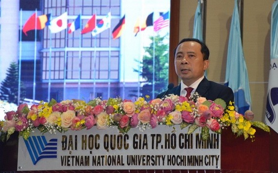 市國立大學經理武海軍副教授在會議上發言。（圖：暄阮）