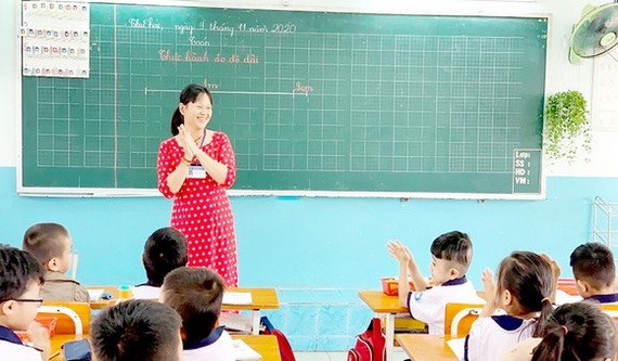 平盛郡藍山小學生在2019-2020學年的一堂實體課。