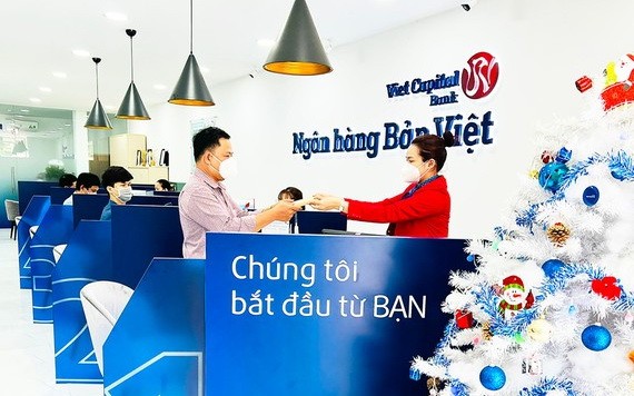 許多銀行年底向經營戶與商販提供優惠貸款服務。