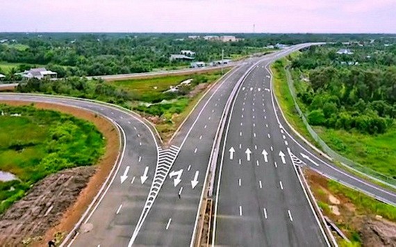 忠良-美順高速通車時間延至 22 日。（圖：玉福）