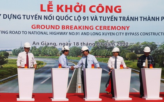 國家主席阮春福出席動工儀式。（圖：國平）