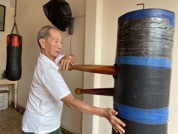 拳打豪氣  畫修文心 ảnh 1