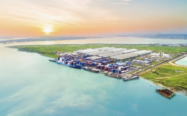 貨物通過長海朱萊港出口。