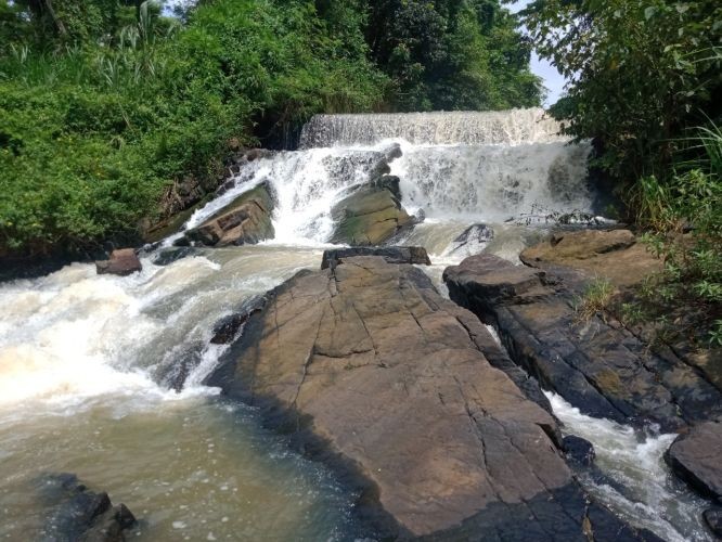 如詩似畫般的德萊印瀑布。
