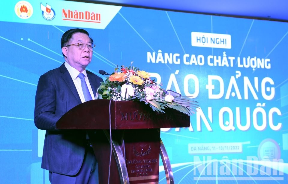 中央宣教部部長阮仲義在會議上致詞。（圖：人民報）