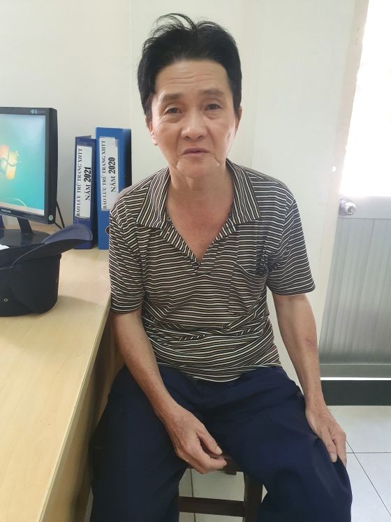 黃美正為醫藥費發愁。