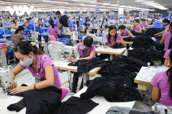 許多企業已積極地提供基本福利、制度以吸引勞工。