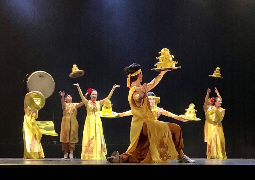 蓮花民族歌舞樂團 十鼓擊樂團演出精彩 ảnh 1