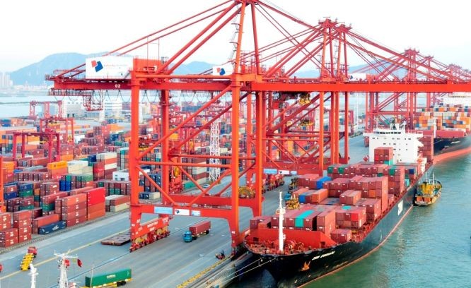 海防港口一隅。