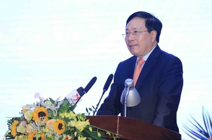 政府常務副總理范平明出席會議並發表講話。(圖:西貢商人報)