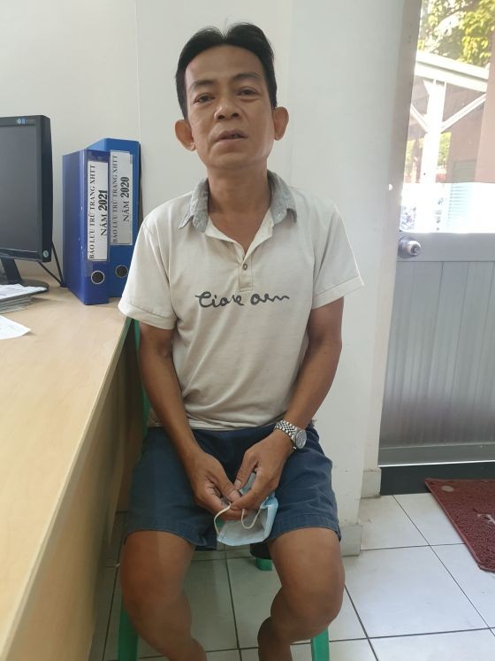 李志強正為醫藥費發愁。