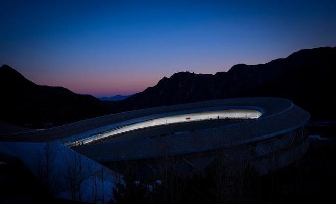 2022年2月2日,中国北京延庆国家高山滑雪中心,北京成为第一个举办过夏季和冬季奥运会的城市。(图:互联网) 2022年2月2日,中国北京延庆国家高山滑雪中心,北京成为第一个举办过夏季和冬季奥运会的城市。(图:互联网)