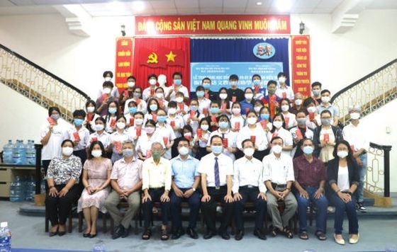 台商教育基金会满十载,造就不少人才。