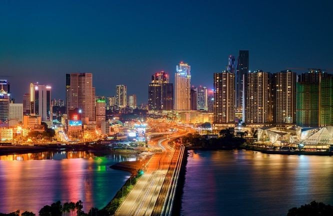 马来西亚新山市夜景一隅。(图:互联网)