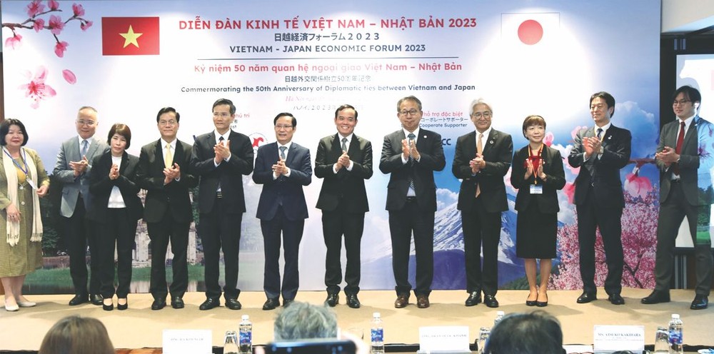 与会代表合影。